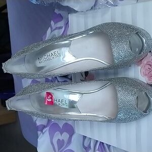🆕 Michael Kors Glitter Dress Shoe